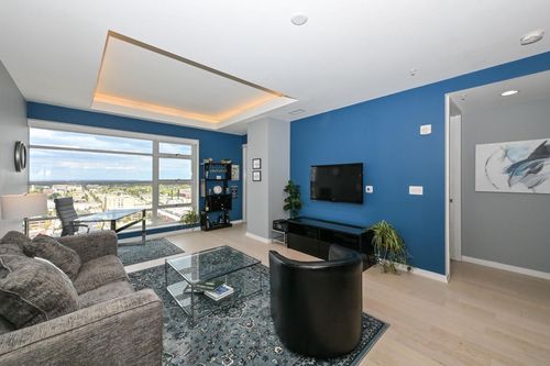 2807-1141 N Martin L King Jr Drive, Milwaukee, WI, 53203 | Card Image