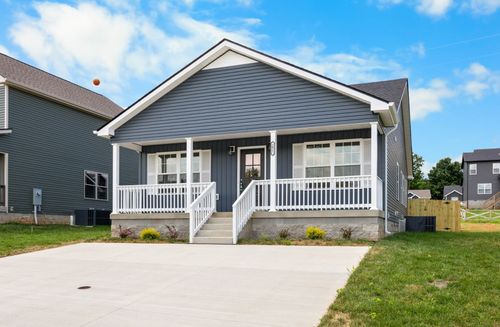 475 Mattingly Dr, Clarksville, TN, 37042-1214 | Card Image