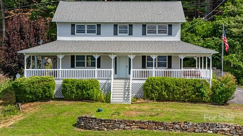 95 Friendship Rd, Burnsville, NC, 28714-8411 | Card Image