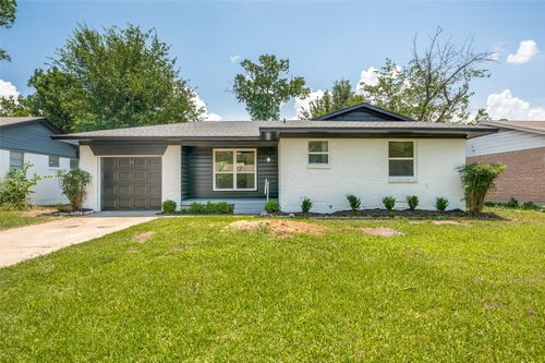 318 Parkwood Pl, Lewisville, TX, 75067-5316 | Card Image