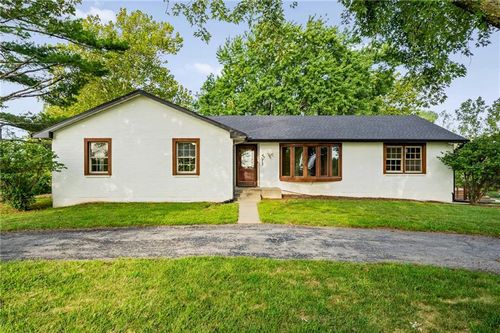 24540 Mission Belleview Rd, Louisburg, KS, 66053-7256 | Card Image