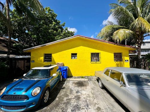 3680 Nw 20th Ct, Miami, FL, 33142-8317 | Card Image