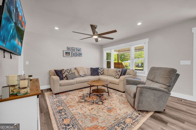 38 Irene St, House other with 3 bedrooms, 1 bathrooms and 3 parking in Toccoa GA | Image 12