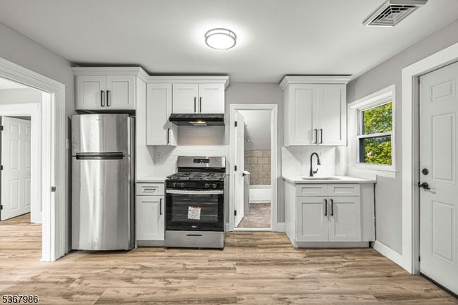 1119 E Front St, Home with 11 bedrooms, 4 bathrooms and null parking in Plainfield NJ | Image 18