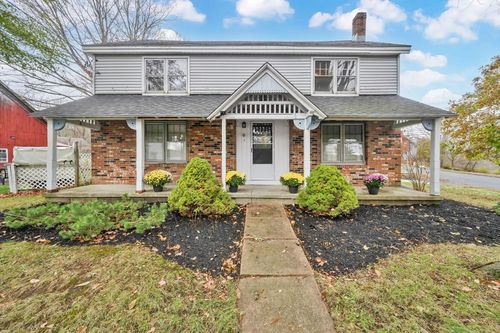 4 Leonard Rd, Stafford Springs, CT, 06076-3341 | Card Image