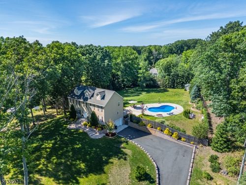24 Willow Ln, Englishtown, NJ, 07726-8432 | Card Image