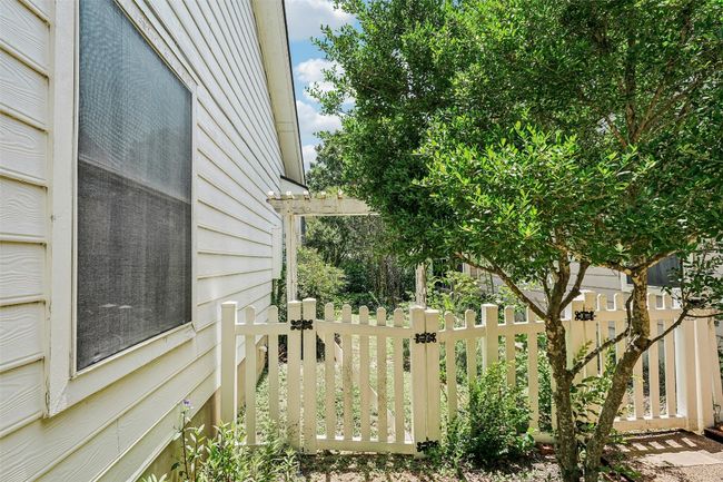 5962 Steiner, House other with 3 bedrooms, 2 bathrooms and 4 parking in Kyle TX | Image 33