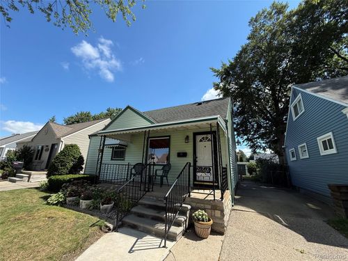 26668 Osmun St, Madison Heights, MI, 48071-3735 | Card Image