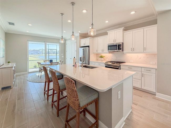 6515 Big Bayou Dr, House other with 3 bedrooms, 2 bathrooms and null parking in SARASOTA FL | Image 6