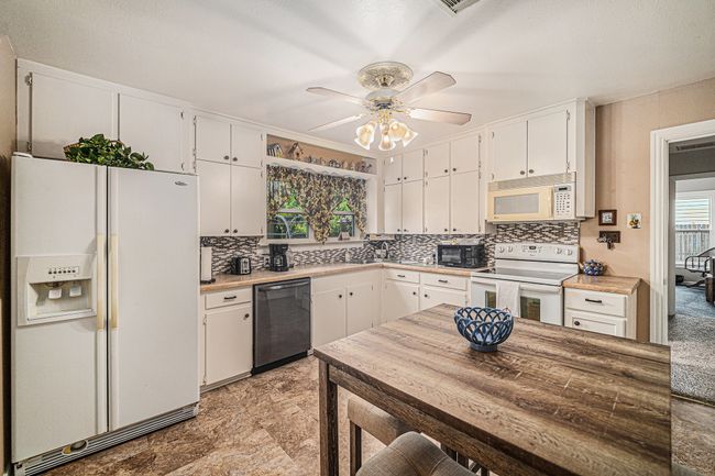 504 Harrison Ln, House other with 2 bedrooms, 1 bathrooms and null parking in Hurst TX | Image 8