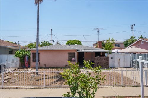 2429 W Cleveland Ave, Montebello, CA, 90640-3009 | Card Image