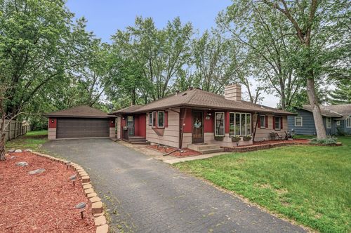 11542 Xavis St Nw, Coon Rapids, MN, 55433-2957 | Card Image