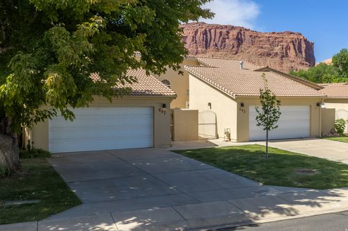 687 W Hale Ave, Moab, UT, 84532-2093 | Card Image