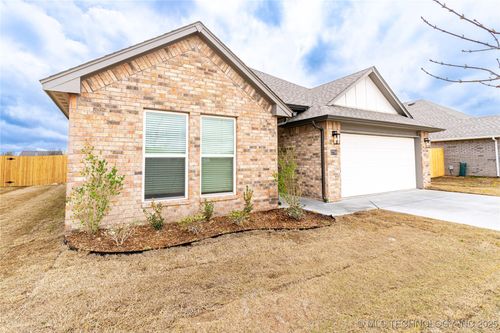27790 E 109th Pl S, Coweta, OK, 74429-3612 | Card Image