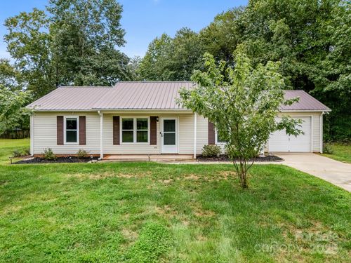 3627 Lee Moore Rd, Maiden, NC, 28650-9225 | Card Image