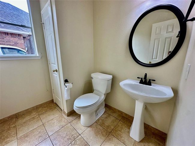 2716 W Oaks Cir E, House other with 4 bedrooms, 4 bathrooms and 2 parking in Pearland TX | Image 38