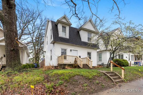 747 College Ave Ne, Grand Rapids, MI, 49503-1761 | Card Image