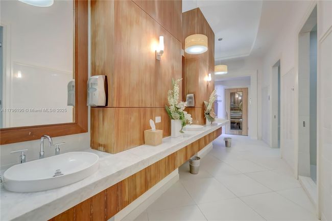 APT-514 - 1 N Ocean Blvd, Condo with 2 bedrooms, 2 bathrooms and null parking in Pompano Beach FL | Image 50