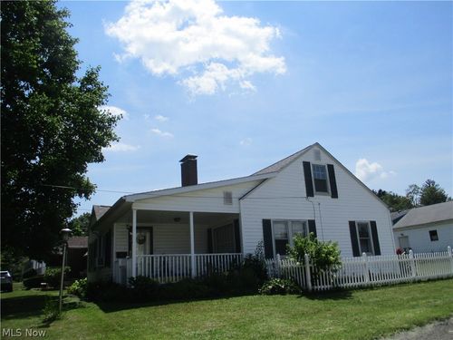 102 Parkgate Ave, Youngstown, OH, 44515-3238 | Card Image