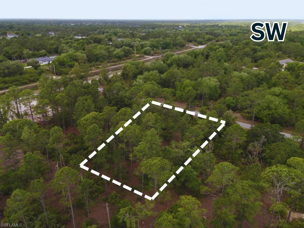 Land in LEHIGH ACRES 5