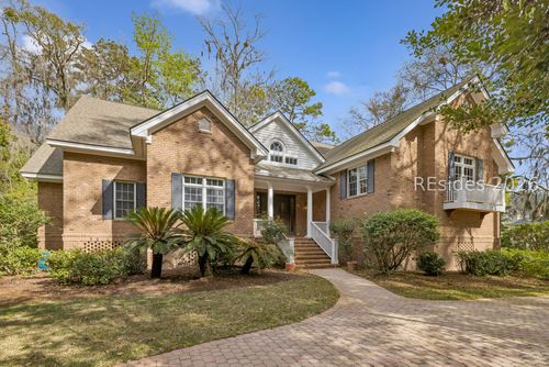 11 Retreat Dr, Bluffton, SC, 29910-4931 | Card Image