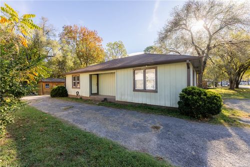 1350 & 1352 Van Buren Avenue, Fayetteville, AR, 72701 | Card Image