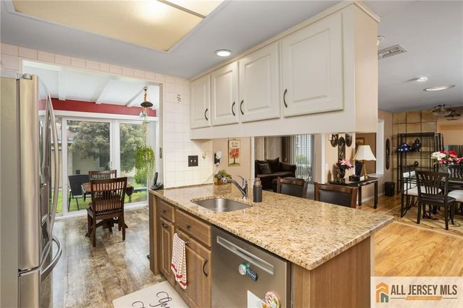 128B - 128 Balsam Plz, Townhouse with 2 bedrooms, 2 bathrooms and null parking in Monroe NJ | Image 12