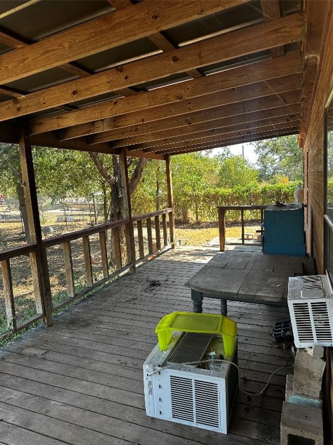 203 River Oaks Dr, House other with 3 bedrooms, 2 bathrooms and 7 parking in Cedar Creek TX | Image 15