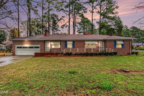 207 E Griswold St, Selma, NC, 27576-2620 | Card Image