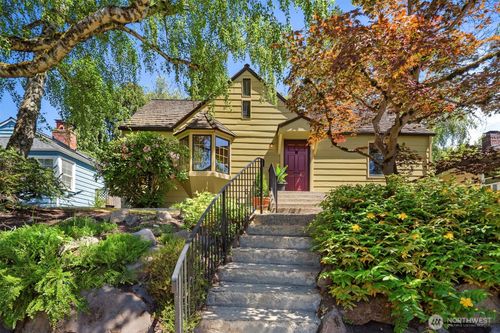 5106 47th Avenue Ne, Seattle, WA, 98105 | Card Image