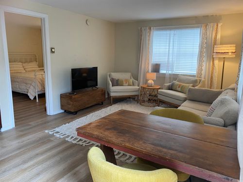 apt-c-168 Fleet St, Portsmouth, NH, 03801-4088 | Card Image