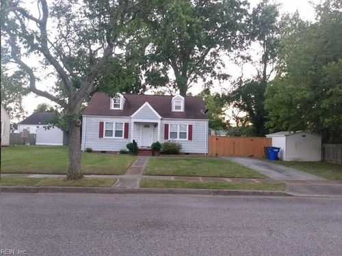 1371 E Norcova Dr, Norfolk, VA, 23502-2018 | Card Image