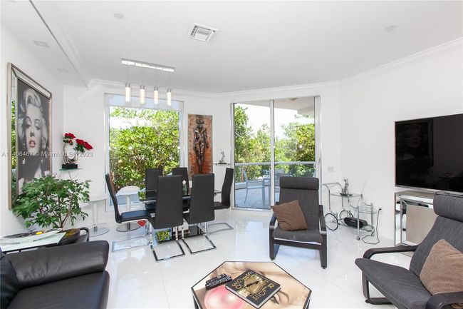 APT-104 - 6000 Island Blvd, Condo with 2 bedrooms, 2 bathrooms and null parking in Aventura FL | Image 12
