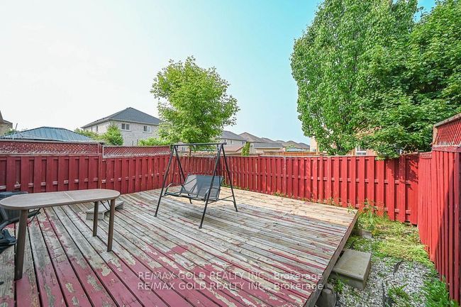 11 Caversham Dr, House attached with 6 bedrooms, 4 bathrooms and 3 parking in Brampton ON | Image 44