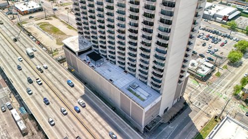 apt-1502-2016 Main St, Houston, TX, 77002-8855 | Card Image
