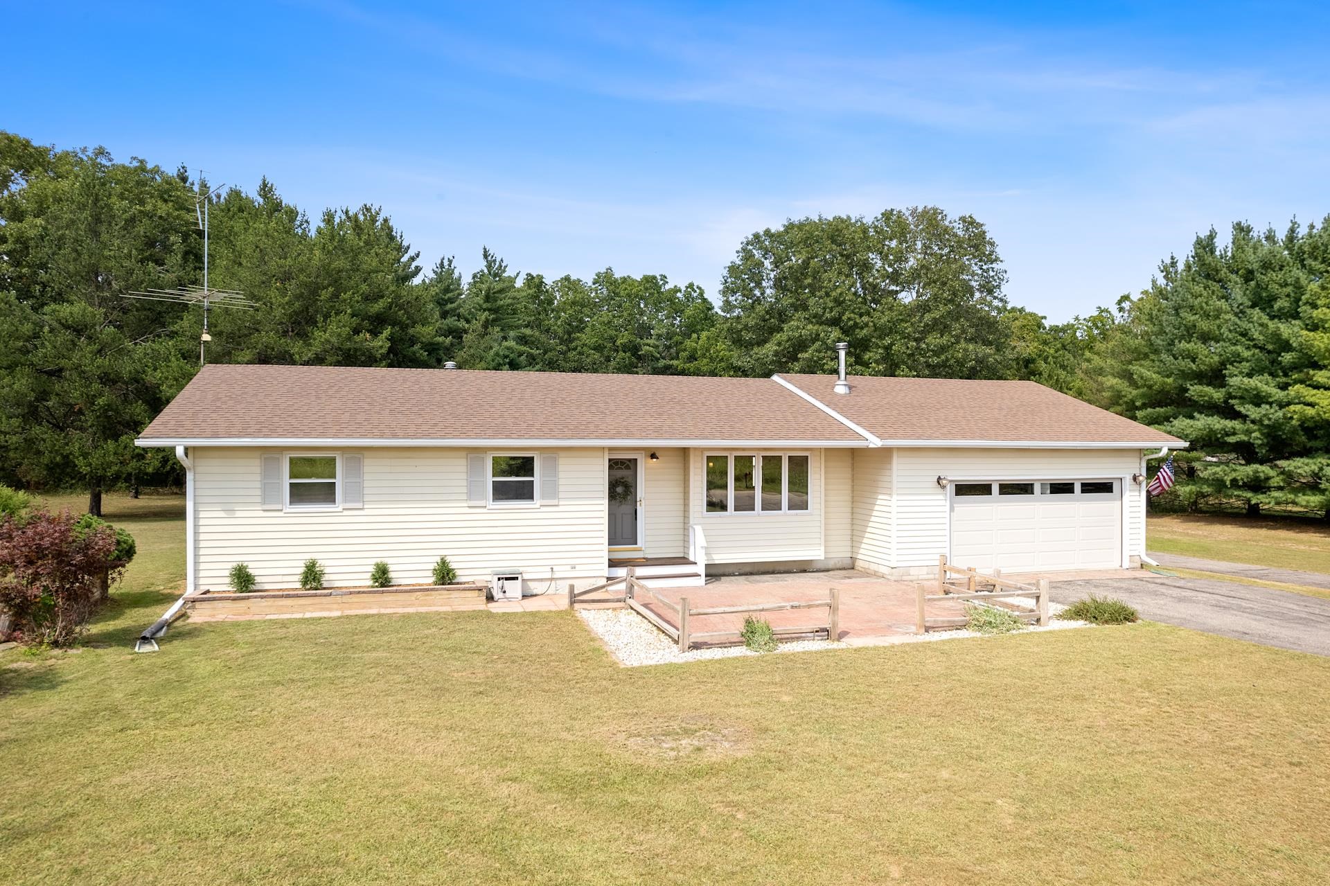 Freedom Ave, Wisconsin Dells, WI 53965