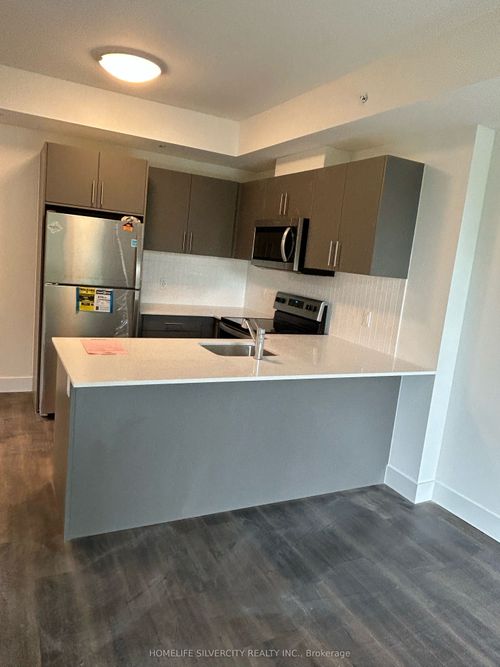 208-103 Roger St, Waterloo, ON, N2J0G2 | Card Image