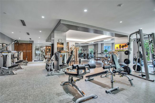 2101 - 6000 Island Blvd, Condo with 5 bedrooms, 5 bathrooms and null parking in Aventura FL | Image 37