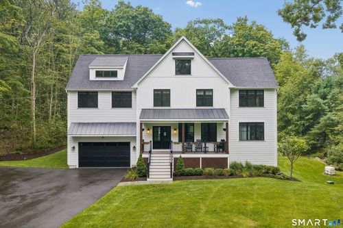 105 Sleepy Hollow Rd, Ridgefield, CT, 06877-2326 | Card Image