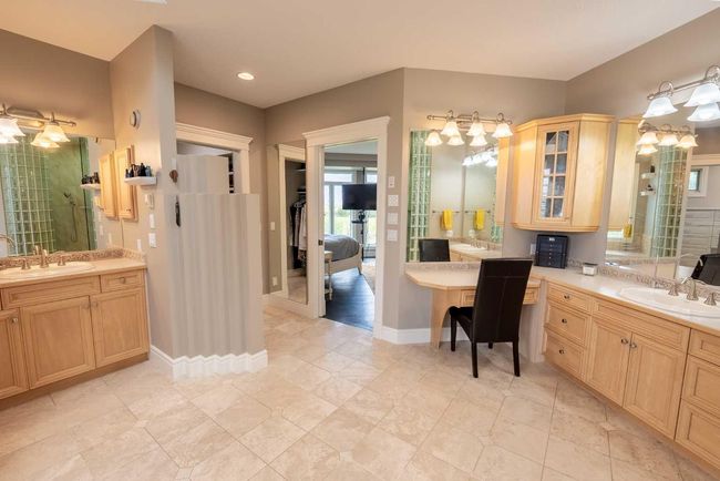 51 Country Lane Terr, House other with 5 bedrooms, 5 bathrooms and null parking in Calgary AB | Image 12