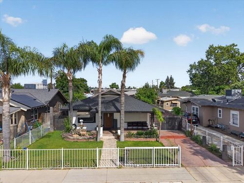 1264 N Calaveras St, Fresno, CA, 93728-2042 | Card Image