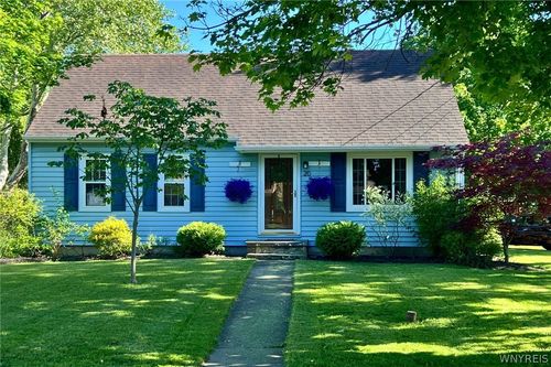 20 Georgia Ave, Lockport, NY, 14094-5740 | Card Image