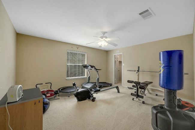 bed 6 or exercise room | Image 26
