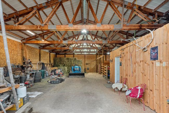 Barn interior | Image 23
