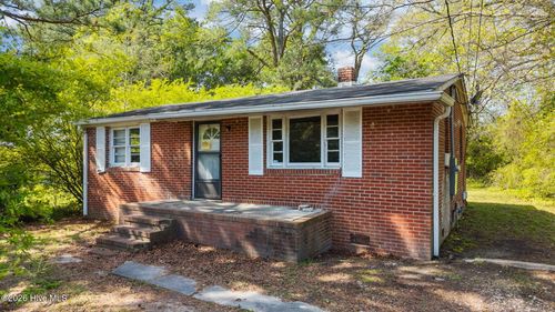 215 Durham St, Rocky Mount, NC, 27801-5808 | Card Image