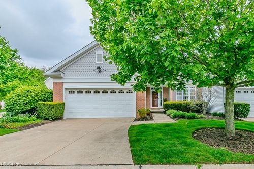 181 Rosebury Ct, Mayfield Heights, OH, 44124-3600 | Card Image