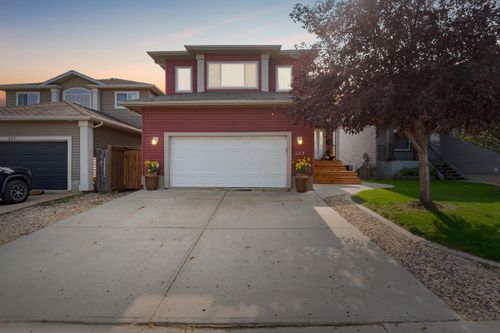 223 Rattlepan Creek Crescent, Fort Mcmurray, AB, T9K2V6 | Card Image