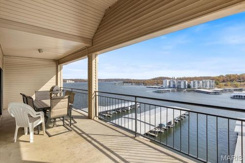 8c-106 Falls Point Dr, LAKE OZARK, MO, 65049-6152 | Card Image