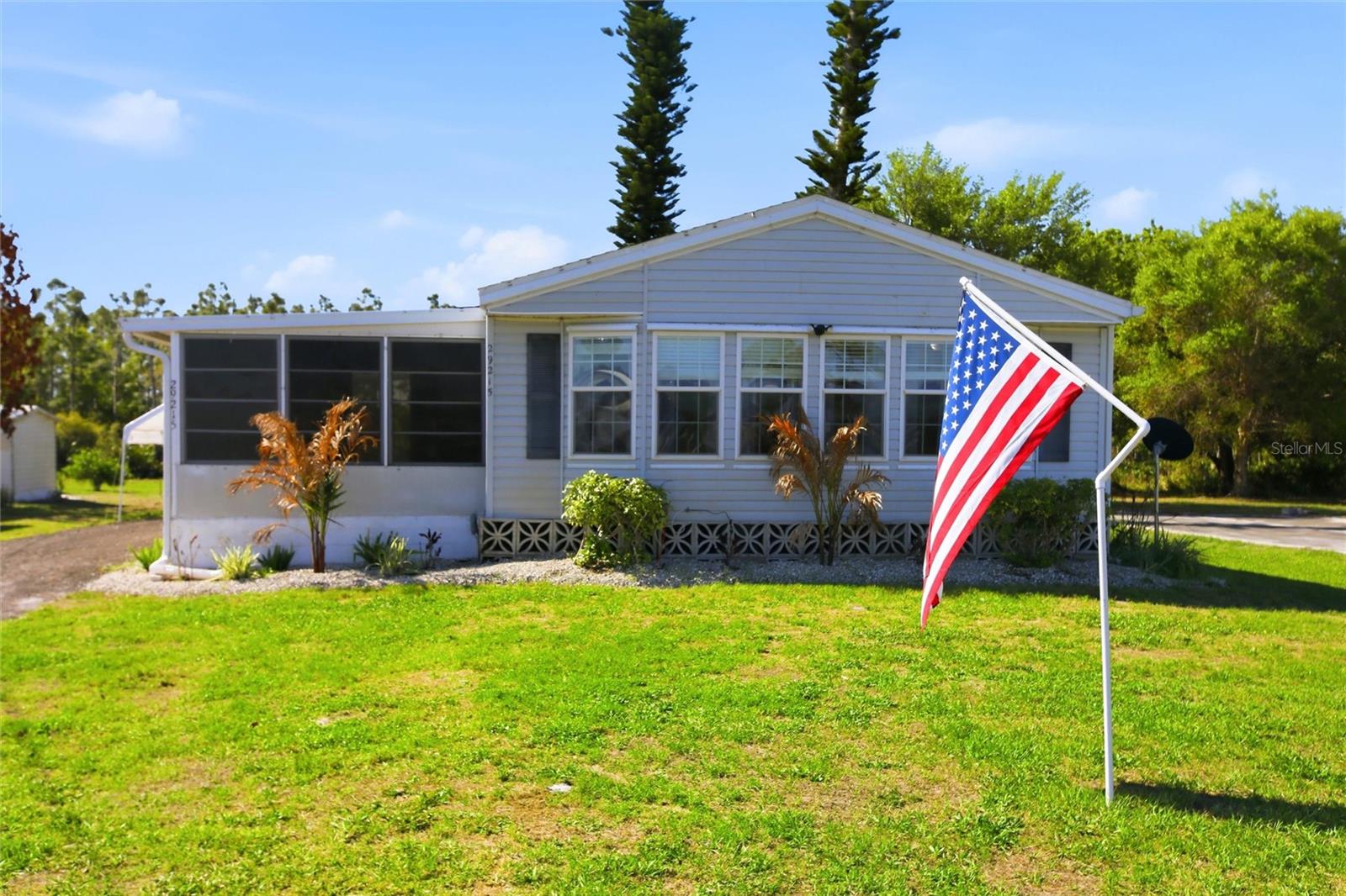 Residential in PUNTA GORDA