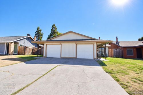 4014 Renick Way, North Highlands, CA, 95660 | Card Image